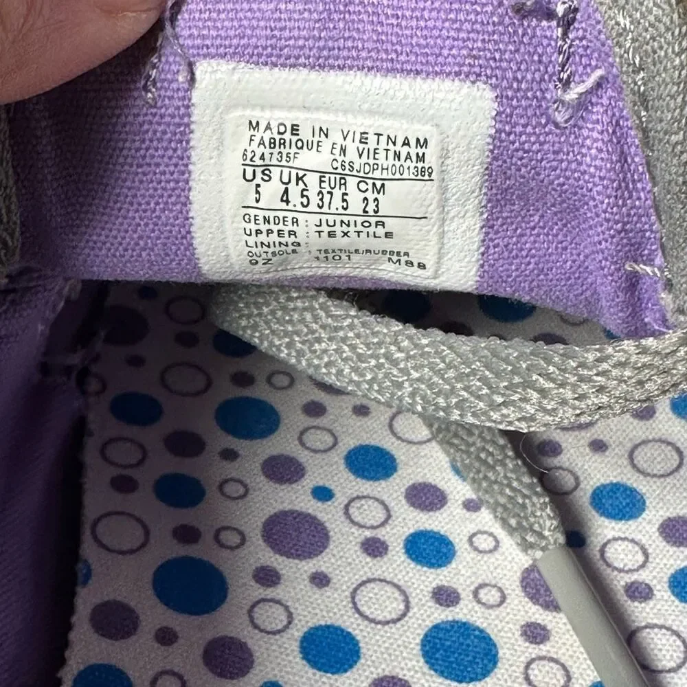 Converse Girls Size 5 Sneaker Casual Canvas Gray Purple Lace Up Round Toe Shoes